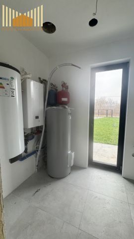 dom wolnostojący, 4 pokoje Podrudzie. Zdjęcie 10