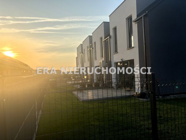 dom szeregowy, 4 pokoje Nowodworce, ul. Brzozowa. Zdjęcie 11