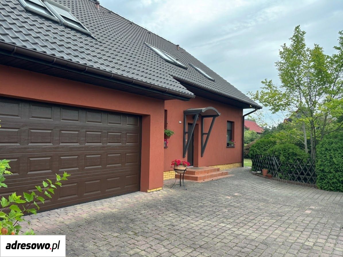 dom wolnostojący, 5 pokoi Pyskowice, ul. Stefana Batorego. Zdjęcie 2