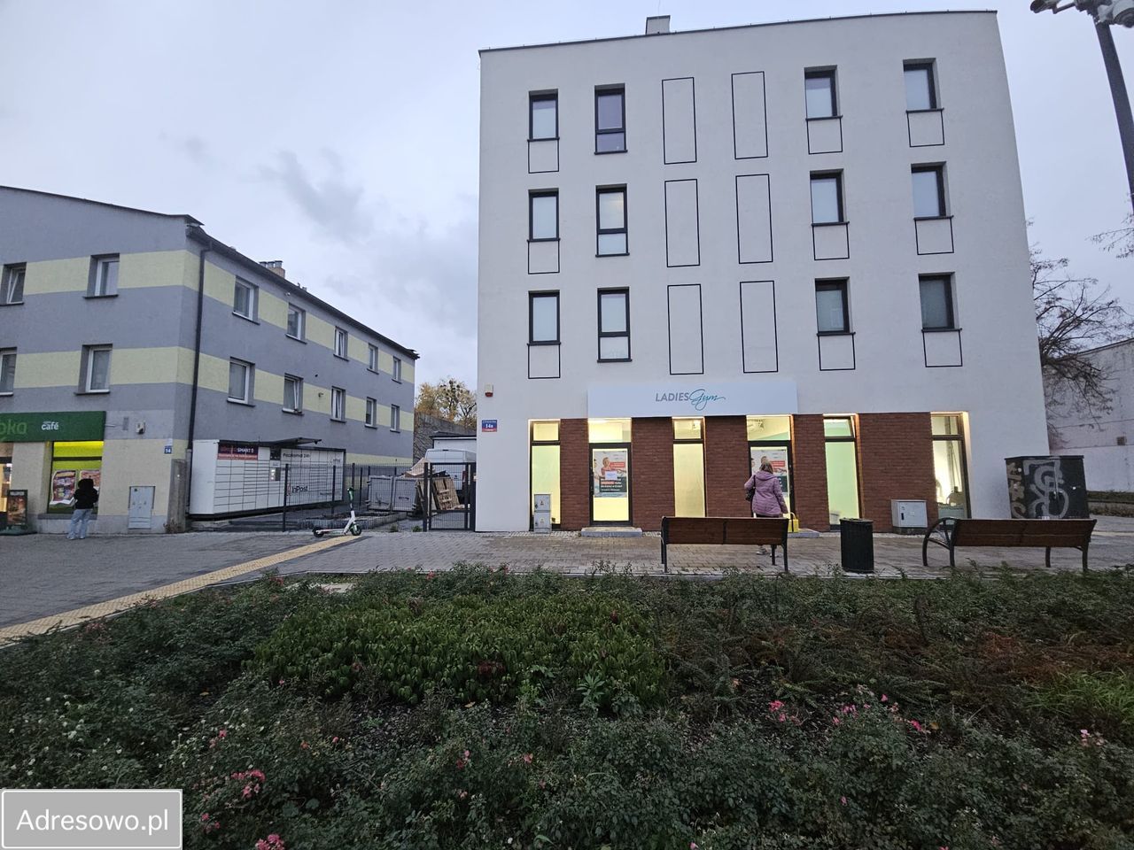 Lokal Łódź Górna, ul. Stanisława Przybyszewskiego. Zdjęcie 5