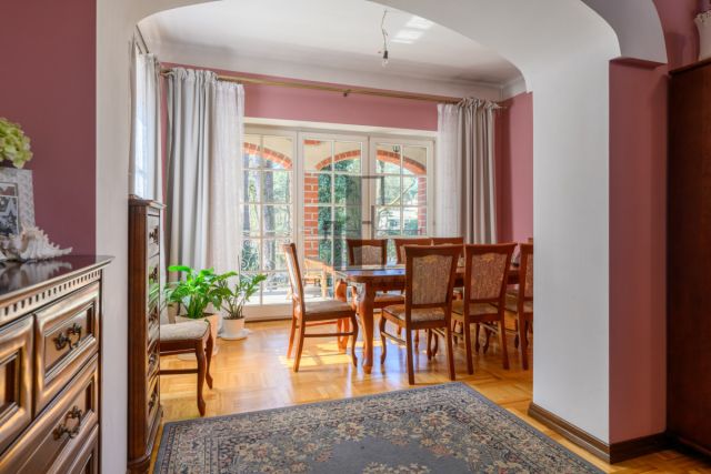 dom wolnostojący, 9 pokoi Podkowa Leśna. Zdjęcie 12