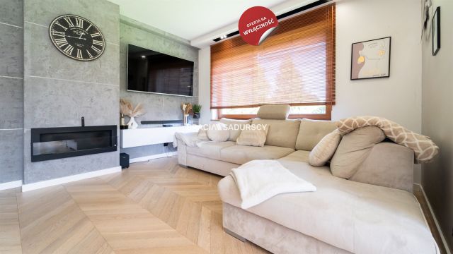 dom wolnostojący, 5 pokoi Marcyporęba, ul. Spacerowa. Zdjęcie 1