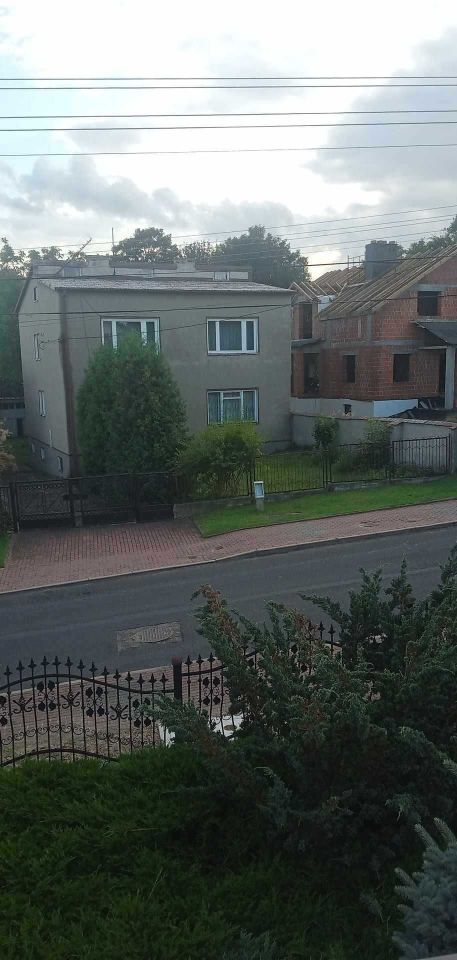 dom wolnostojący, 5 pokoi Działoszyn, ul. Wiatrakowa. Zdjęcie 2