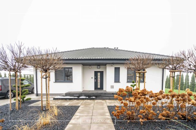 dom wolnostojący, 4 pokoje Siekierki Małe, ul. Polna. Zdjęcie 2