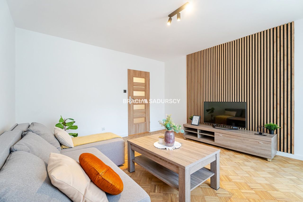 Mieszkanie 2-pokojowe Kraków Kurdwanów, ul. Kordiana. Zdjęcie 2