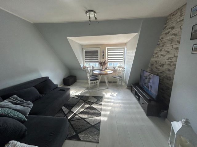 Mieszkanie 3-pokojowe Mokre. Zdjęcie 1