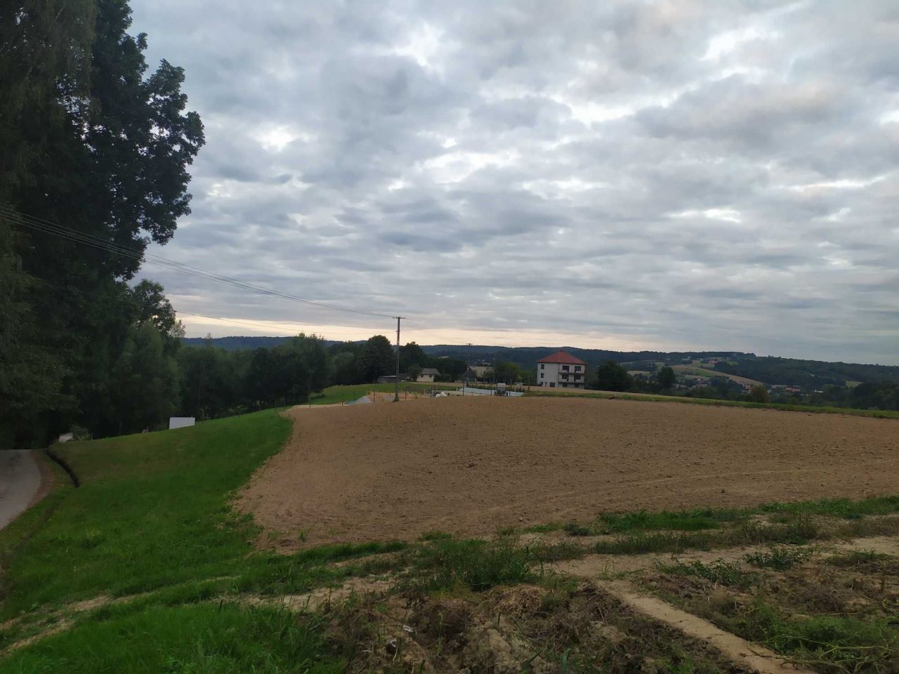 Działka budowlana Ubrzeż. Zdjęcie 1