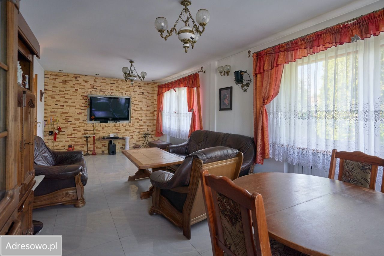 dom wolnostojący Cekcyn, ul. Główna. Zdjęcie 11