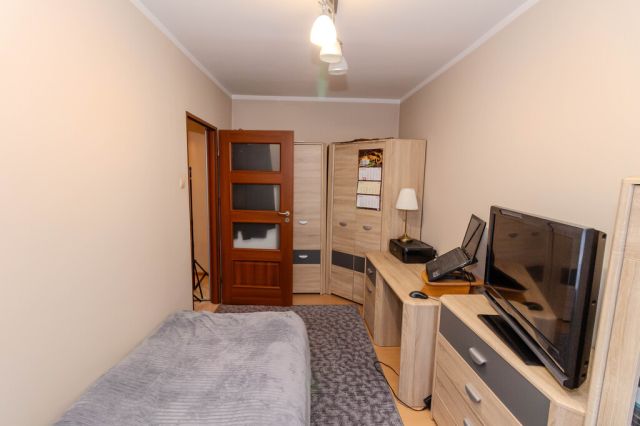 Mieszkanie 3-pokojowe Ostrowiec Świętokrzyski, os. Pułanki. Zdjęcie 6