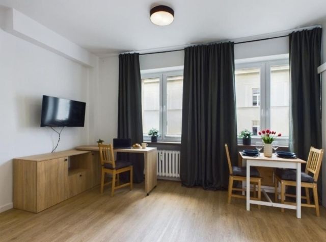 Mieszkanie 1-pokojowe Warszawa Śródmieście, ul. Hoża. Zdjęcie 1