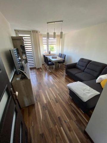 Mieszkanie 3-pokojowe Zdzieszowice. Zdjęcie 1