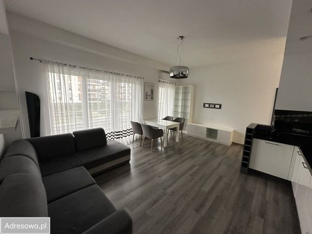 Mieszkanie 3-pokojowe Mysłowice Centrum, ul. Fryderyka Chopina. Zdjęcie 1