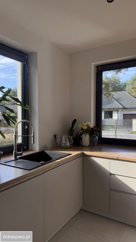 dom wolnostojący, 5 pokoi Poddębie. Zdjęcie 15