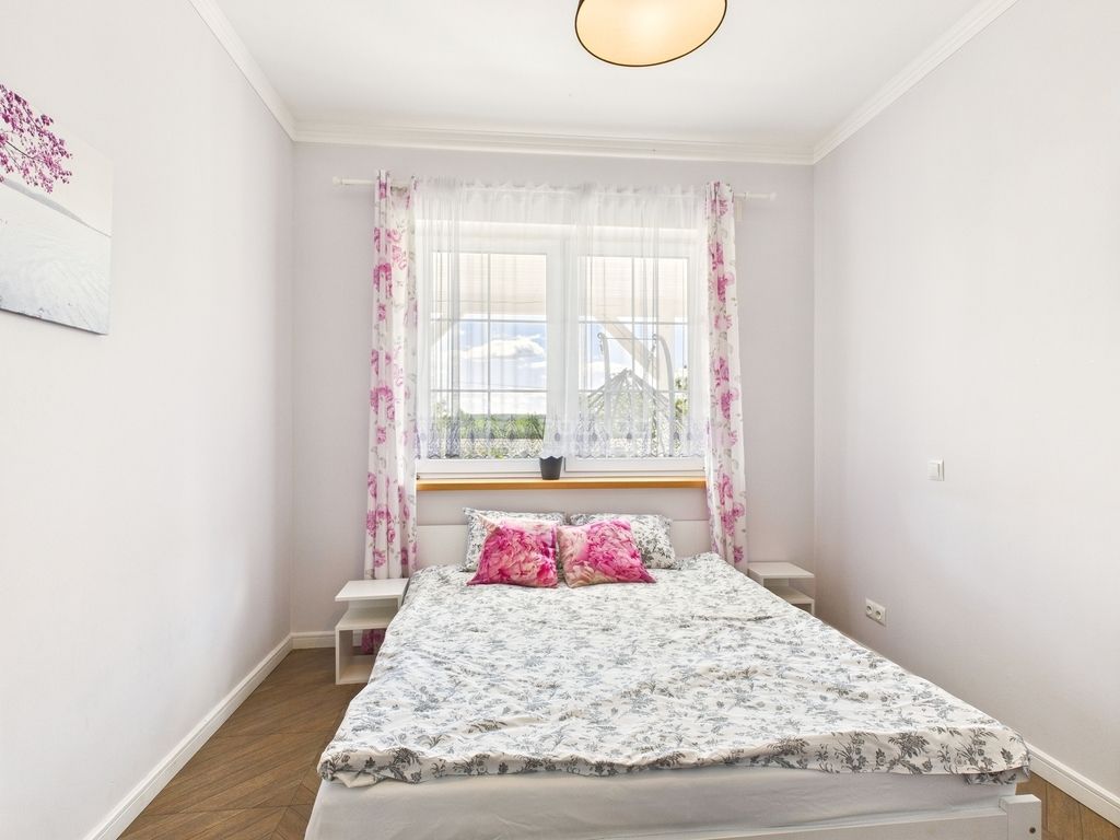 dom wolnostojący, 6 pokoi Ławki. Zdjęcie 14