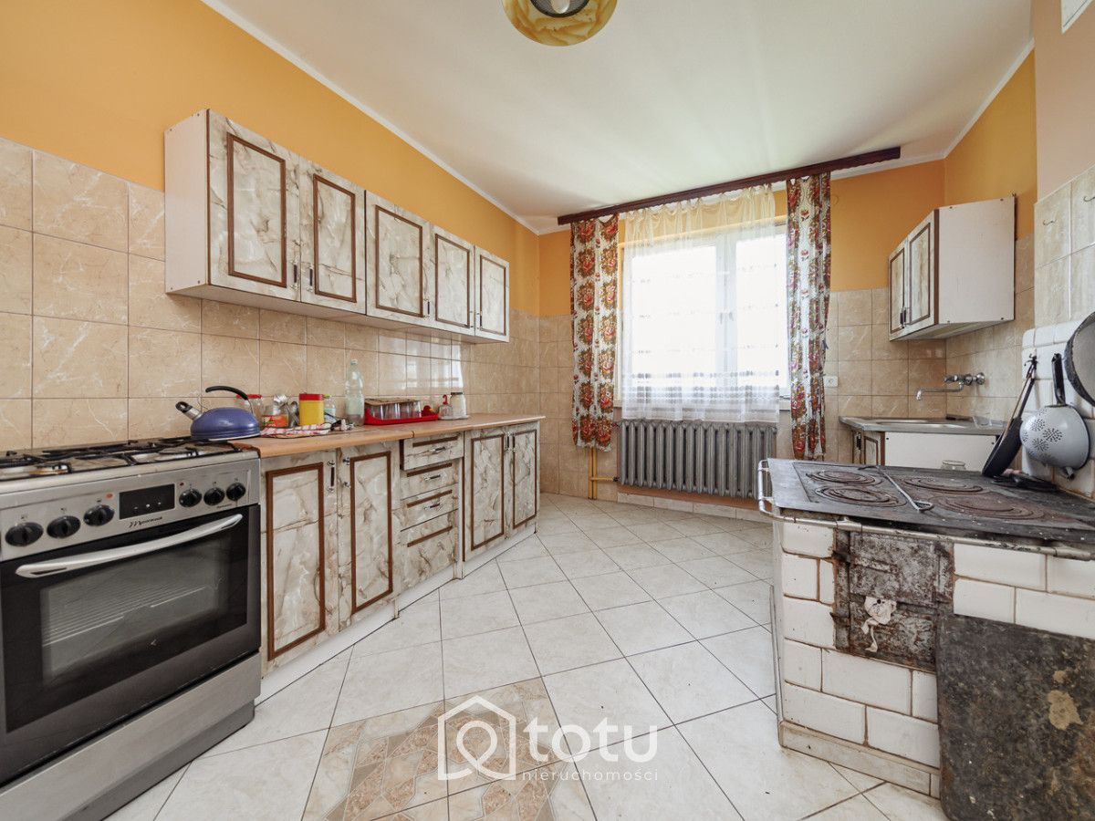 dom wolnostojący, 6 pokoi Mamino. Zdjęcie 14