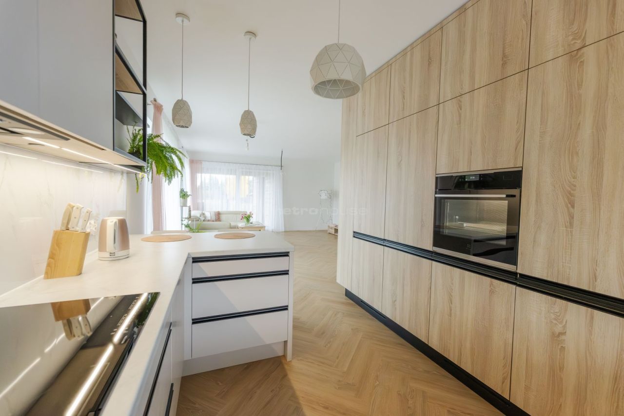 dom wolnostojący, 4 pokoje Izbica. Zdjęcie 3