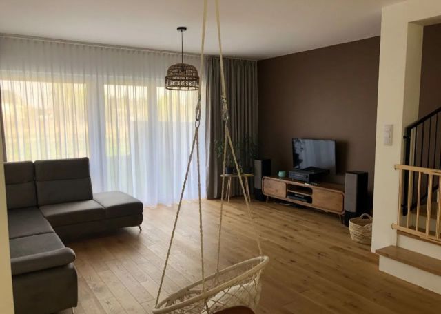 dom szeregowy, 5 pokoi Ząbki, ul. Skowronka. Zdjęcie 1