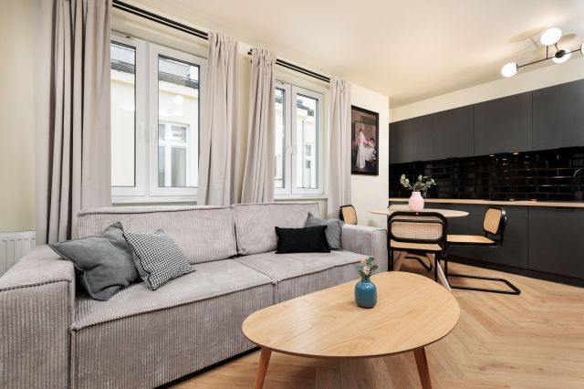 Mieszkanie 2-pokojowe Kraków Kleparz, ul. Krowoderska. Zdjęcie 1