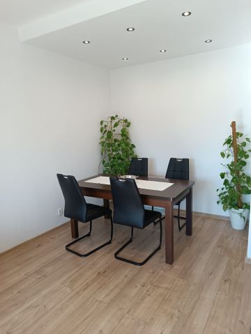 Mieszkanie 2-pokojowe Rzeszów Baranówka, ul. Władysława Broniewskiego. Zdjęcie 3