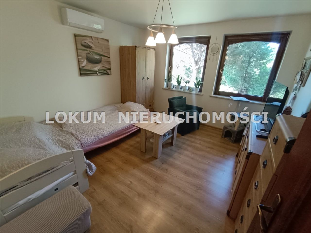 dom wolnostojący, 8 pokoi Jastrzębie-Zdrój Bzie Zameckie. Zdjęcie 33