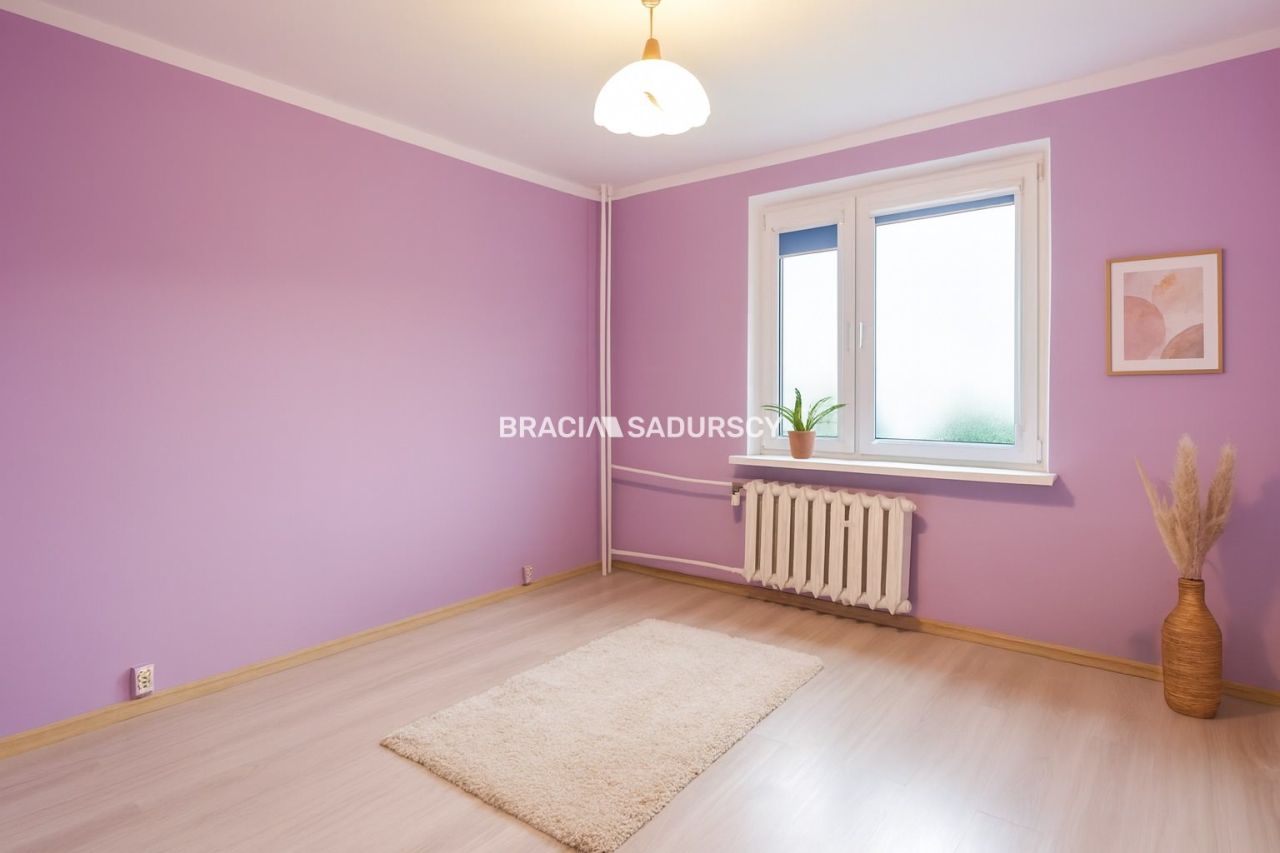 Mieszkanie 3-pokojowe Kraków, ul. ks. Piotra Ściegiennego. Zdjęcie 3