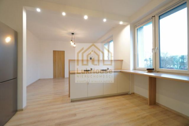 Mieszkanie 3-pokojowe Bytom Stroszek, ul. Gwarków Tarnogórskich. Zdjęcie 3