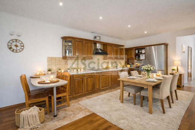 dom wolnostojący, 4 pokoje Piaseczno. Zdjęcie 2