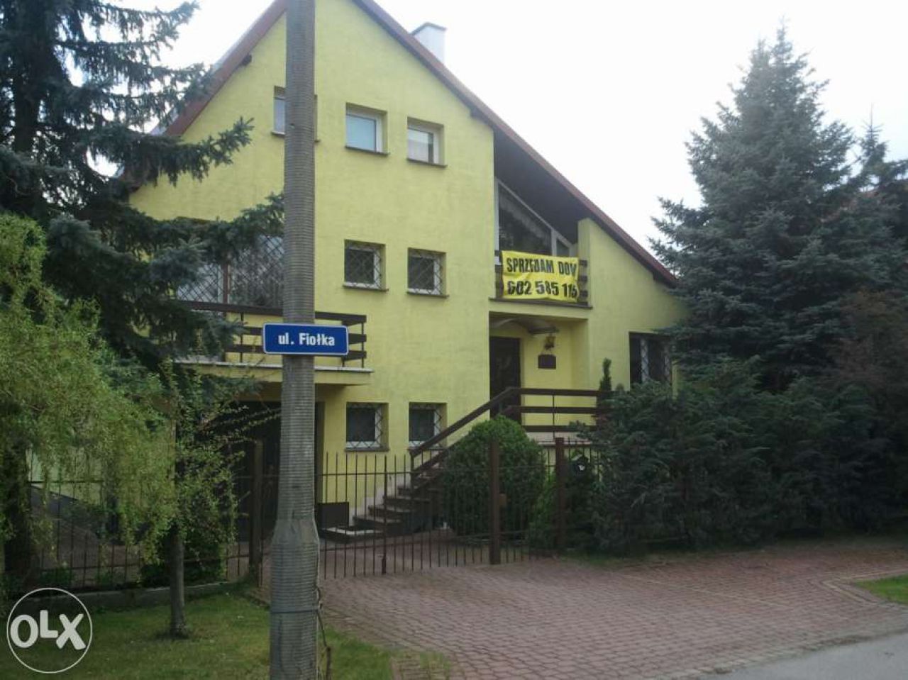 dom wolnostojący, 7 pokoi Łomianki Łomianki-Dąbrowa, ul. Fiołka