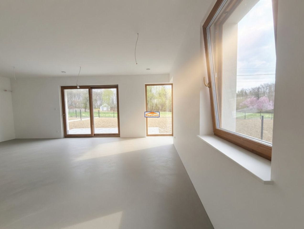 dom wolnostojący, 4 pokoje Rączna. Zdjęcie 9