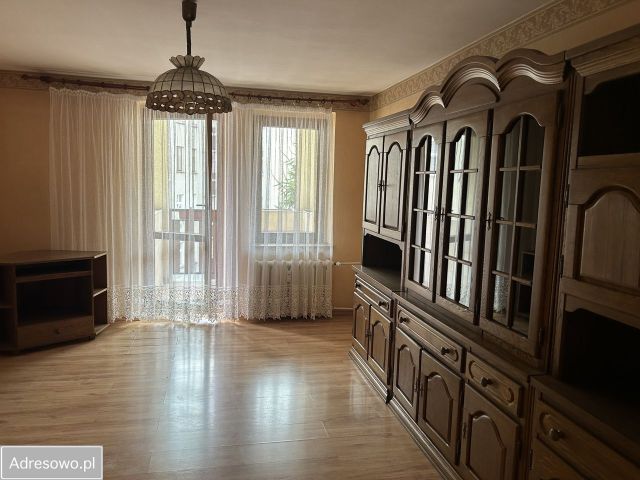 Mieszkanie 3-pokojowe Legnica. Zdjęcie 1