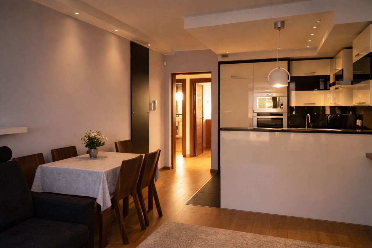 Mieszkanie 3-pokojowe Poznań Nowe Miasto, ul. Smolna. Zdjęcie 2