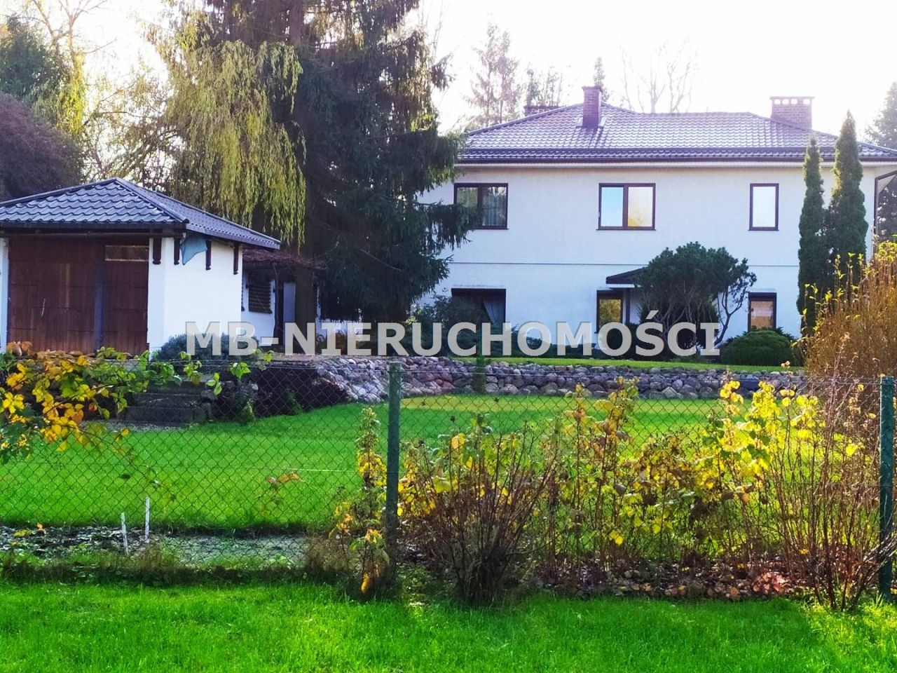 dom wolnostojący, 10 pokoi Zalbki. Zdjęcie 2