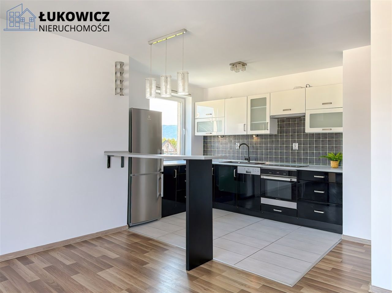Mieszkanie 2-pokojowe Bielsko-Biała Śródmieście. Zdjęcie 2