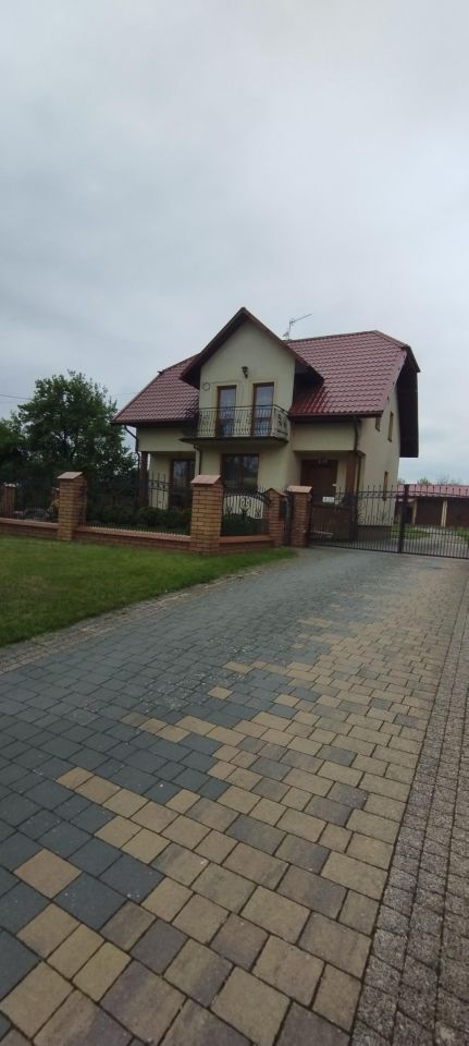 dom wolnostojący, 3 pokoje Wiśniowa. Zdjęcie 2