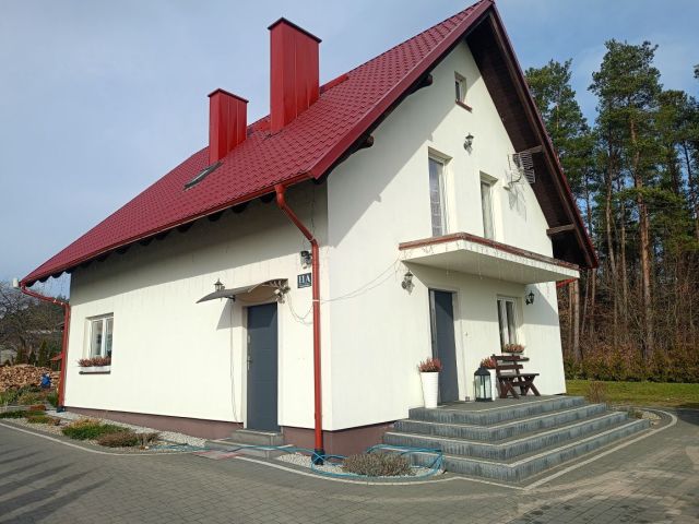 dom wolnostojący, 5 pokoi Kiełpino, ul. Kaszubska. Zdjęcie 1