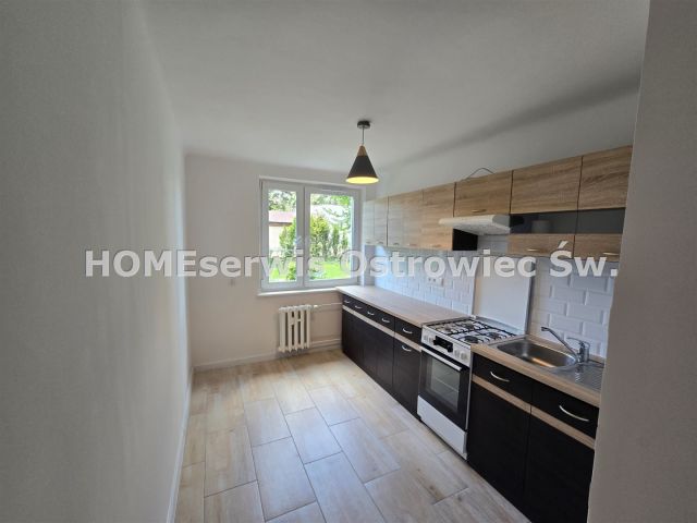 Mieszkanie 2-pokojowe Ostrowiec Świętokrzyski Centrum, os. Słoneczne. Zdjęcie 2