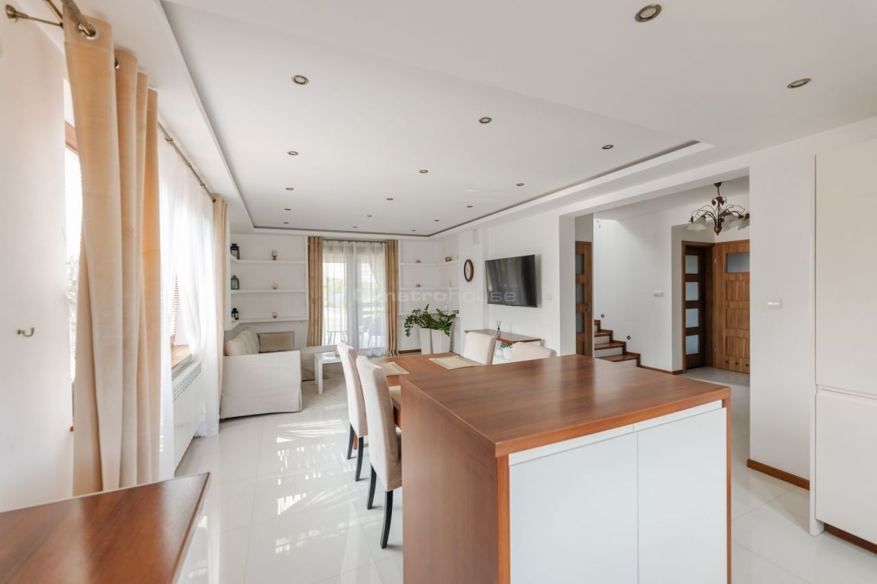 dom wolnostojący, 5 pokoi Wyszków. Zdjęcie 8