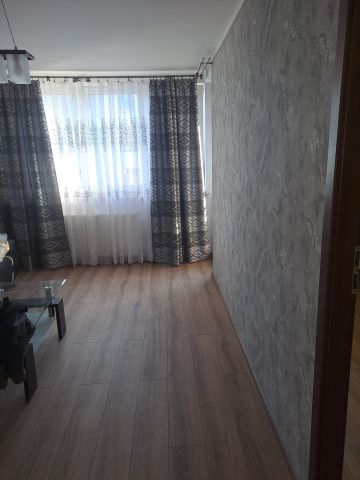 Mieszkanie 3-pokojowe Nowy Sącz, al. Aleje Stefana Batorego. Zdjęcie 1