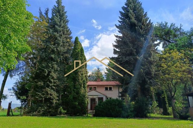 dom wolnostojący, 8 pokoi Ożarów. Zdjęcie 1