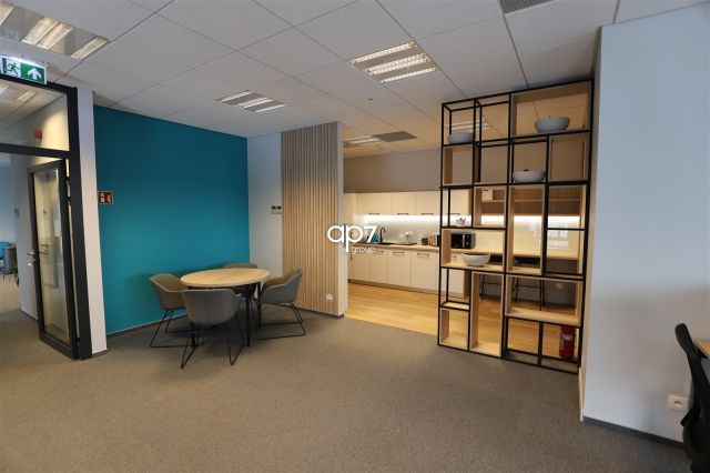 Biuro Kraków Prądnik Czerwony, ul. Pilotów. Zdjęcie 3