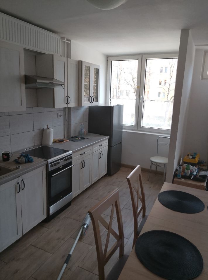 Mieszkanie 3-pokojowe Warszawa Praga-Południe, ul. Międzynarodowa. Zdjęcie 2