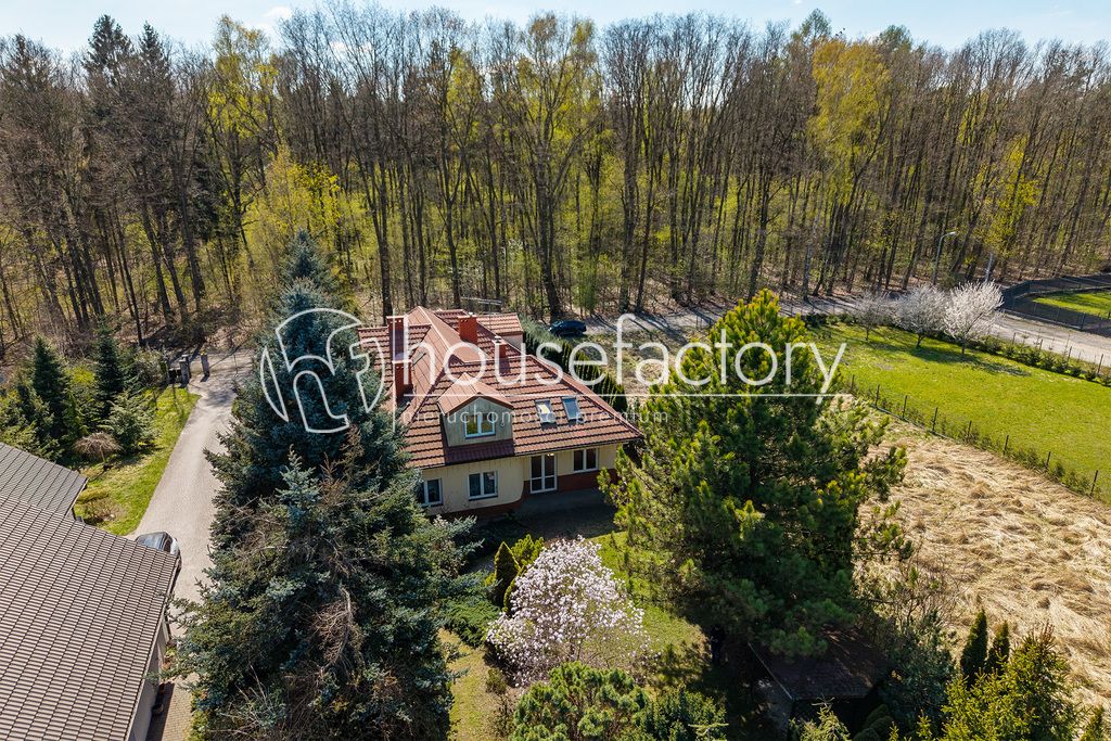 dom wolnostojący, 5 pokoi Zgierz, ul. Młodzieżowa. Zdjęcie 1