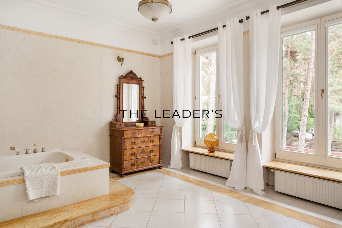 dom wolnostojący, 6 pokoi Konstancin-Jeziorna. Zdjęcie 15