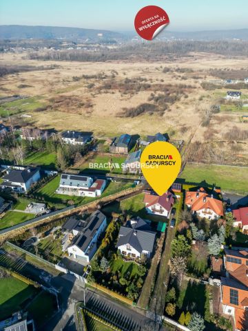 dom wolnostojący, 5 pokoi Kraków Dębniki, ul. por. Emira. Zdjęcie 1