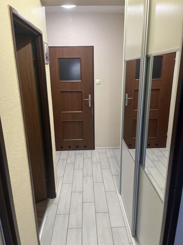 Mieszkanie 2-pokojowe Turek, os. Wyzwolenia. Zdjęcie 2