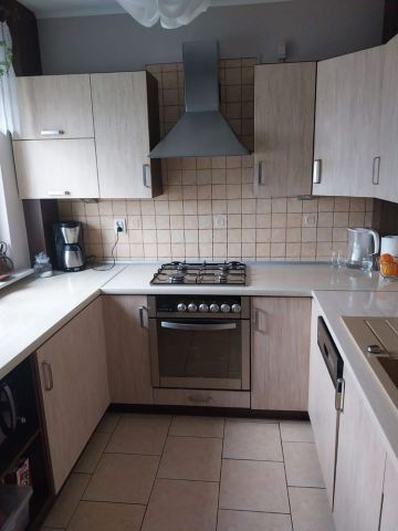 Mieszkanie 3-pokojowe Olesno. Zdjęcie 1