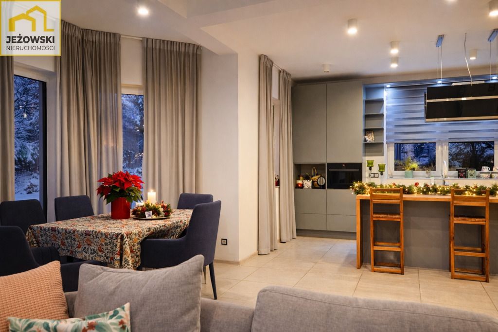 dom wolnostojący, 6 pokoi Janowiec. Zdjęcie 5