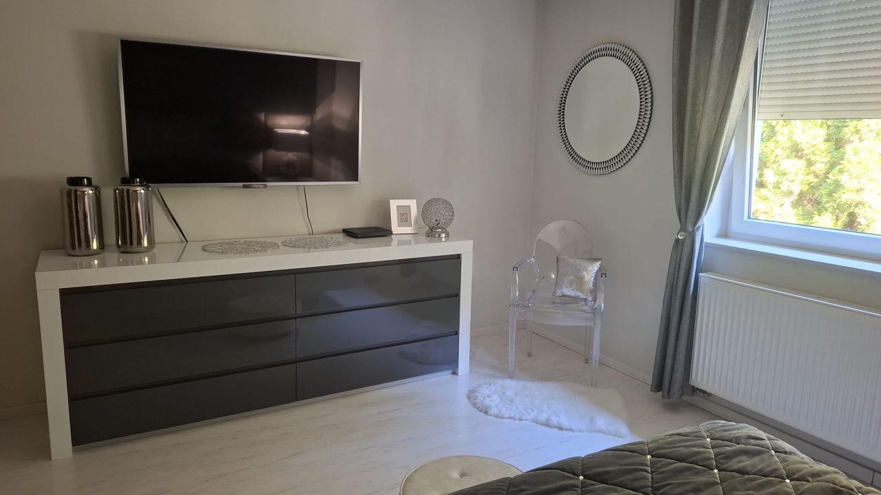 dom wolnostojący, 4 pokoje Krasne Góry. Zdjęcie 8