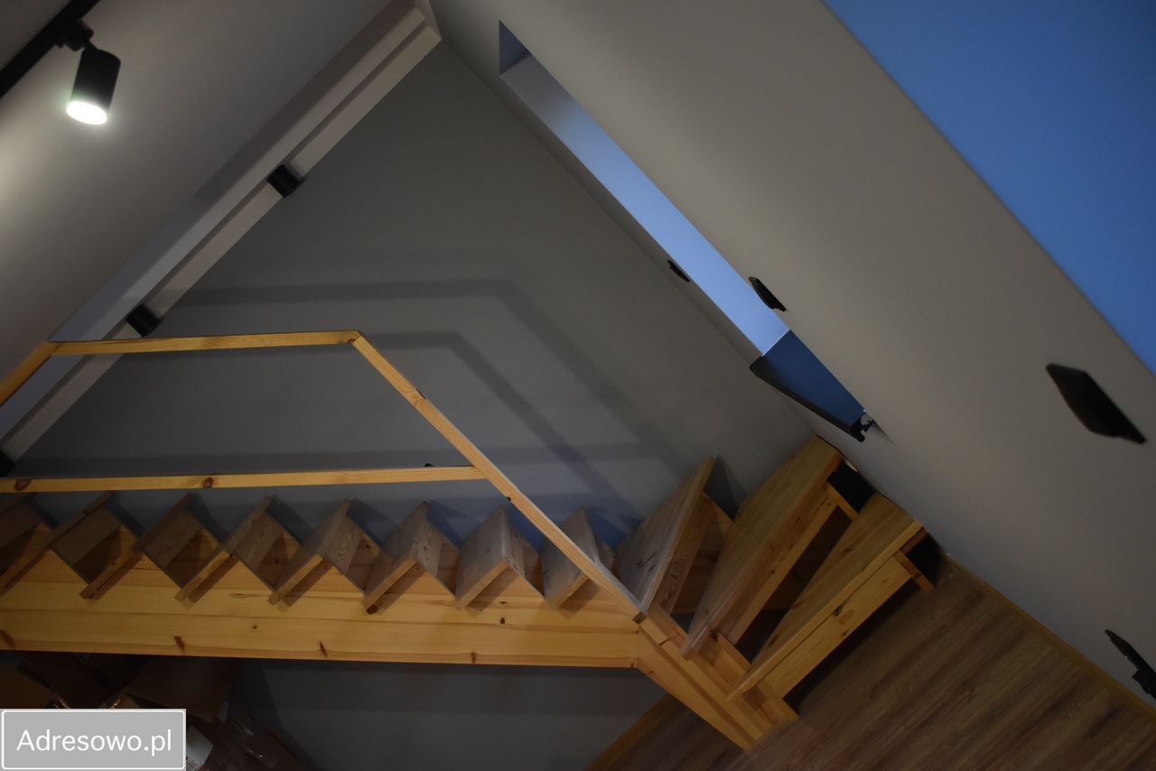 bliźniak, 2 pokoje Rów. Zdjęcie 2