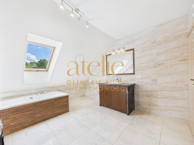 dom wolnostojący, 6 pokoi Luzino, ul. Długa. Zdjęcie 10